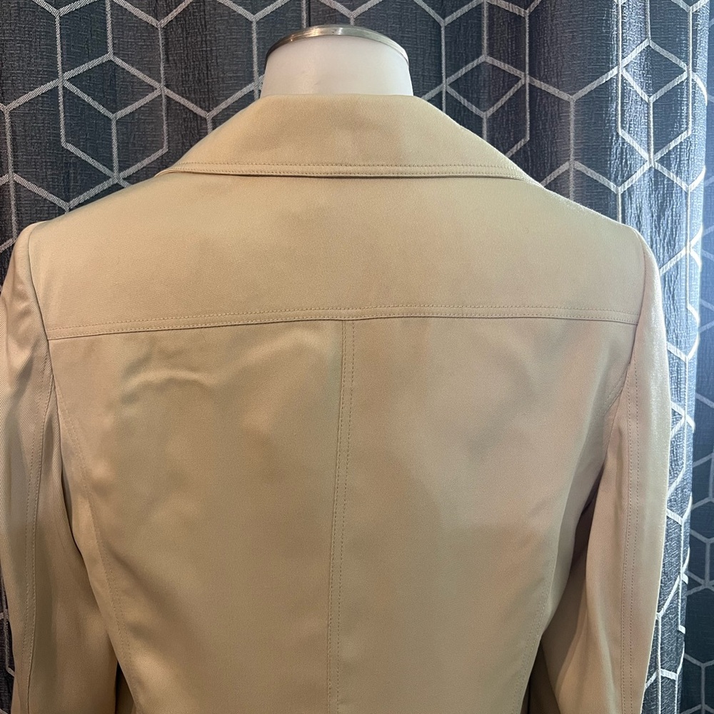 Ann Taylor - Picture 5 of 12